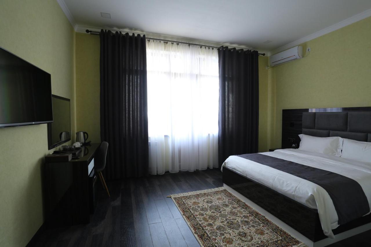 Hotel 777 Duszanbe Zewnętrze zdjęcie